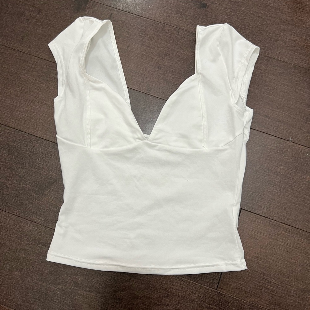 White going out top Low